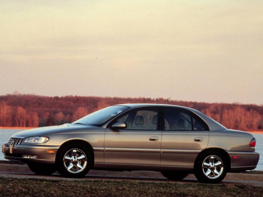  Cadillac Catera 1997 года  (фото 12 из 26)